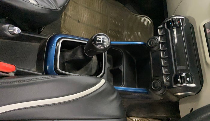 2017 Maruti IGNIS ALPHA 1.2, Petrol, Manual, 58,331 km, Gear Lever