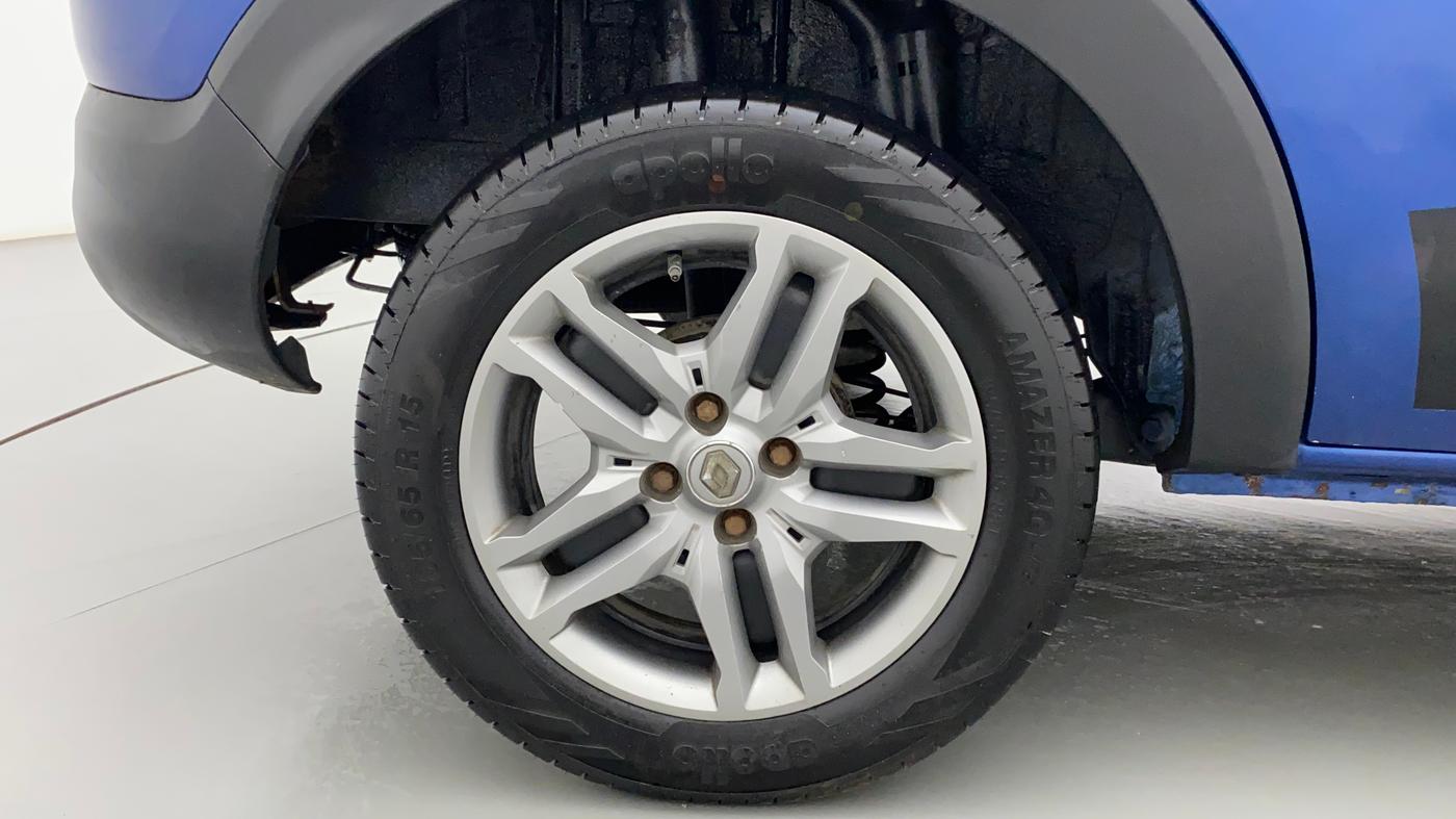 2020 Renault TRIBER RXZ, Petrol, Manual, 64,453 km, Right Rear Wheel