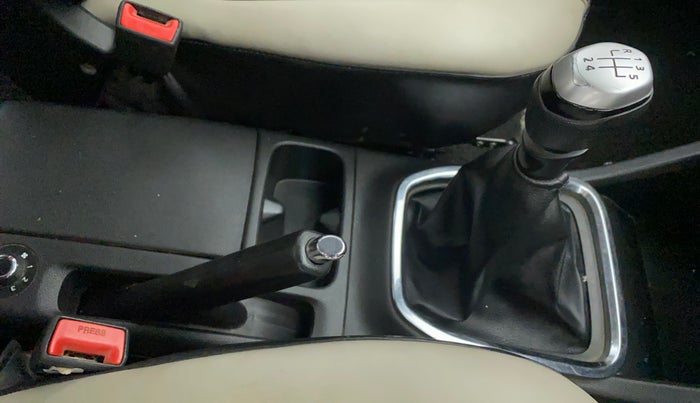 2020 Renault TRIBER RXZ, Petrol, Manual, 64,453 km, Gear Lever