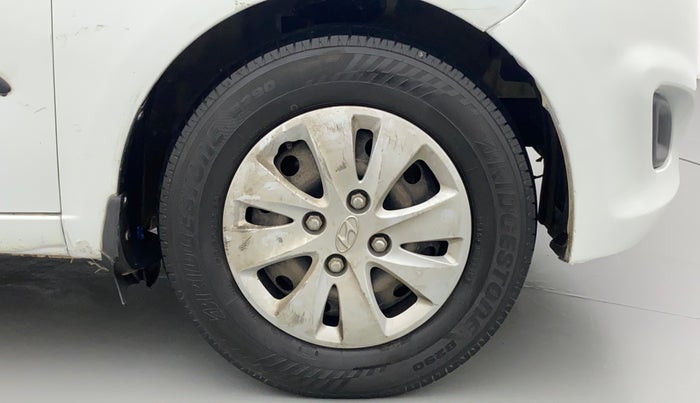 2012 Hyundai i10 MAGNA 1.1, CNG, Manual, 91,335 km, Right Front Wheel