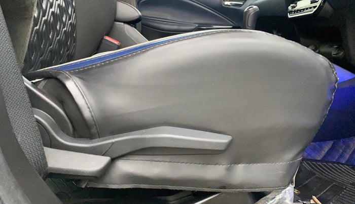 2022 Maruti Baleno ALPHA PETROL 1.2, Petrol, Manual, 38,088 km, Driver Side Adjustment Panel