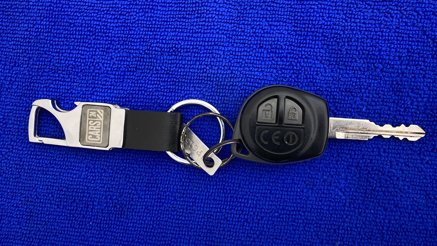 2016 Maruti Vitara Brezza ZDI, Diesel, Manual, 17,821 km, Key Close Up