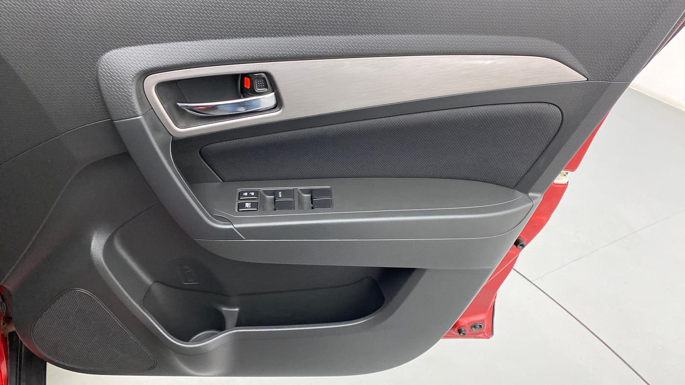 2016 Maruti Vitara Brezza ZDI, Diesel, Manual, 17,821 km, Driver Side Door Panels Control