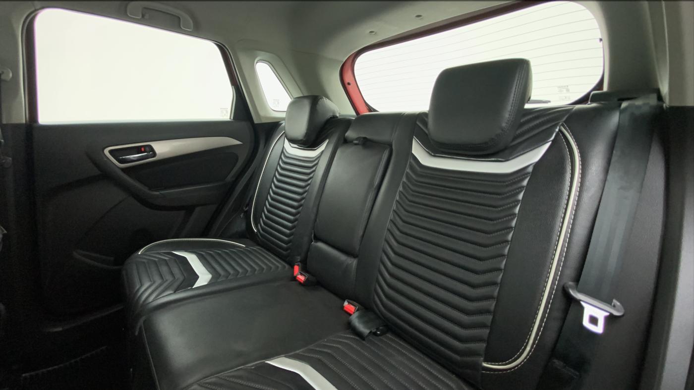 2016 Maruti Vitara Brezza ZDI, Diesel, Manual, 17,821 km, Right Side Rear Door Cabin