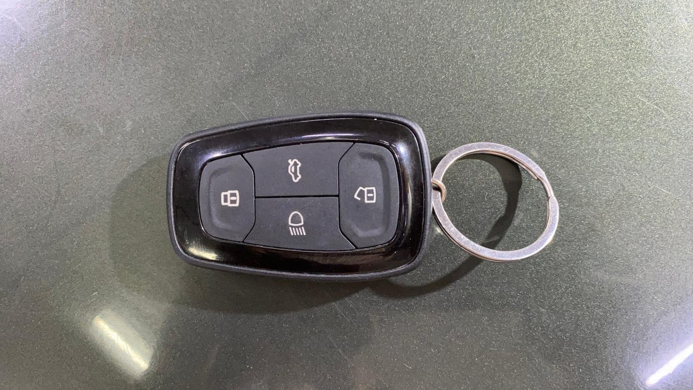 2022 Tata TIAGO NRG XZ AMT, Petrol, Automatic, 16,589 km, Key Close Up