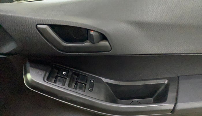 2022 Tata TIAGO NRG XZ AMT, Petrol, Automatic, 16,985 km, Driver Side Door Panels Control