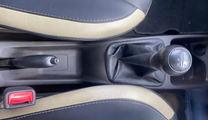 2015 Hyundai Eon MAGNA +, Petrol, Manual, 77,507 km, Gear Lever