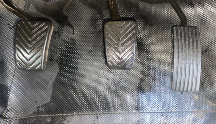 2015 Hyundai Eon MAGNA +, Petrol, Manual, 77,507 km, Pedals