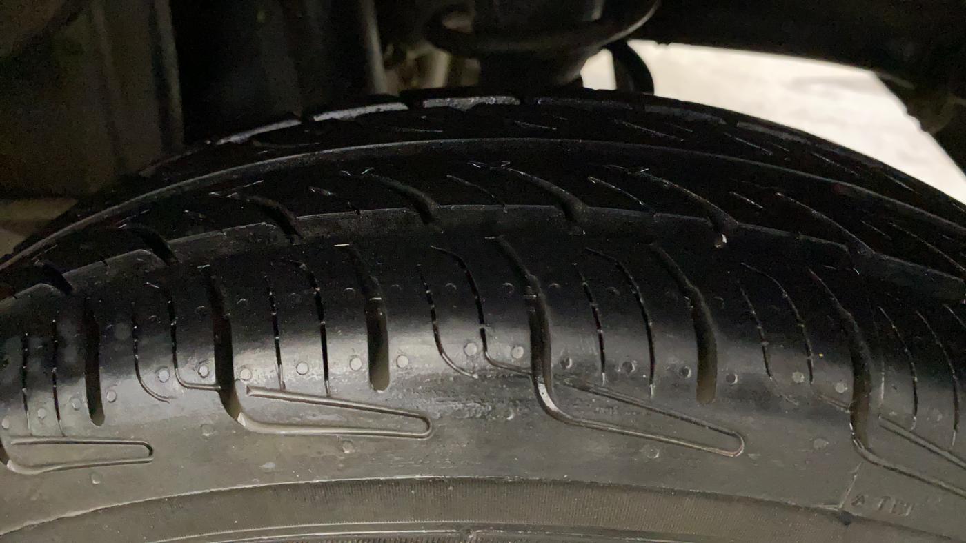 2018 Maruti Alto 800 LXI, Petrol, Manual, 49,741 km, Left Rear Tyre Tread