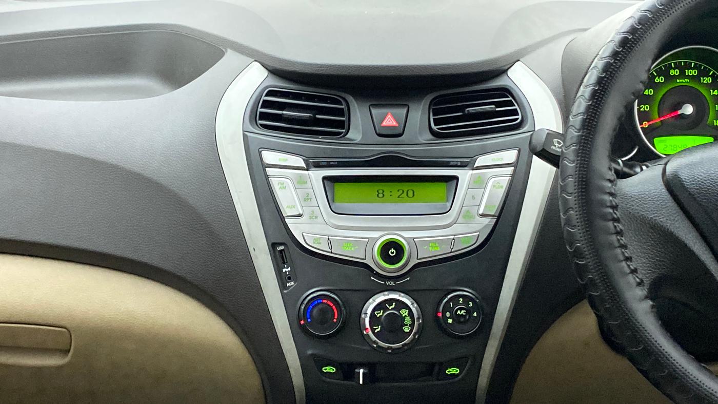2017 Hyundai Eon MAGNA +, Petrol, Manual, 27,848 km, Air Conditioner