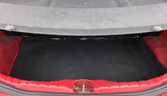 2017 Hyundai Eon MAGNA +, Petrol, Manual, 27,848 km, Boot Inside