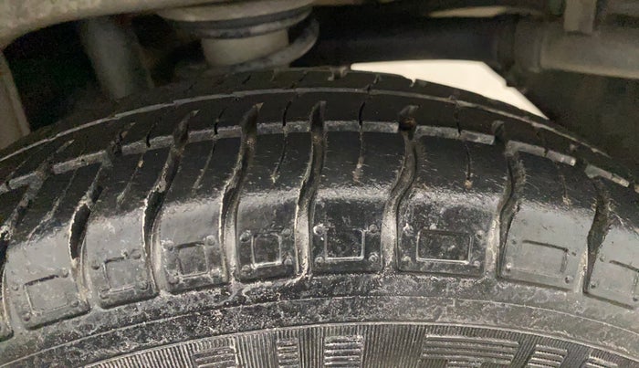 2013 Maruti Alto 800 LX, Petrol, Manual, 35,636 km, Left Rear Tyre Tread
