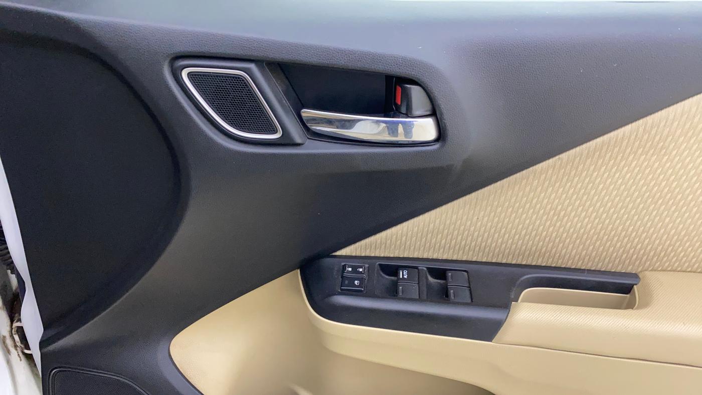 2021 Honda City 1.5L I-VTEC V MT 4TH GEN, Petrol, Manual, 30,364 km, Driver Side Door Panels Control