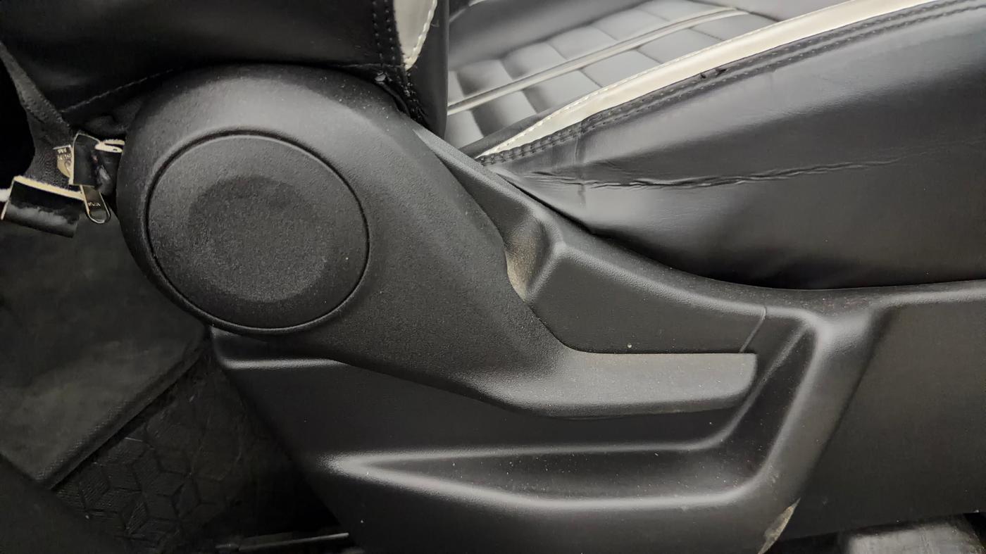 2025 Maruti New Wagon-R VXI CNG 1.0, CNG, Manual, 22,629 km, Driver Side Adjustment Panel
