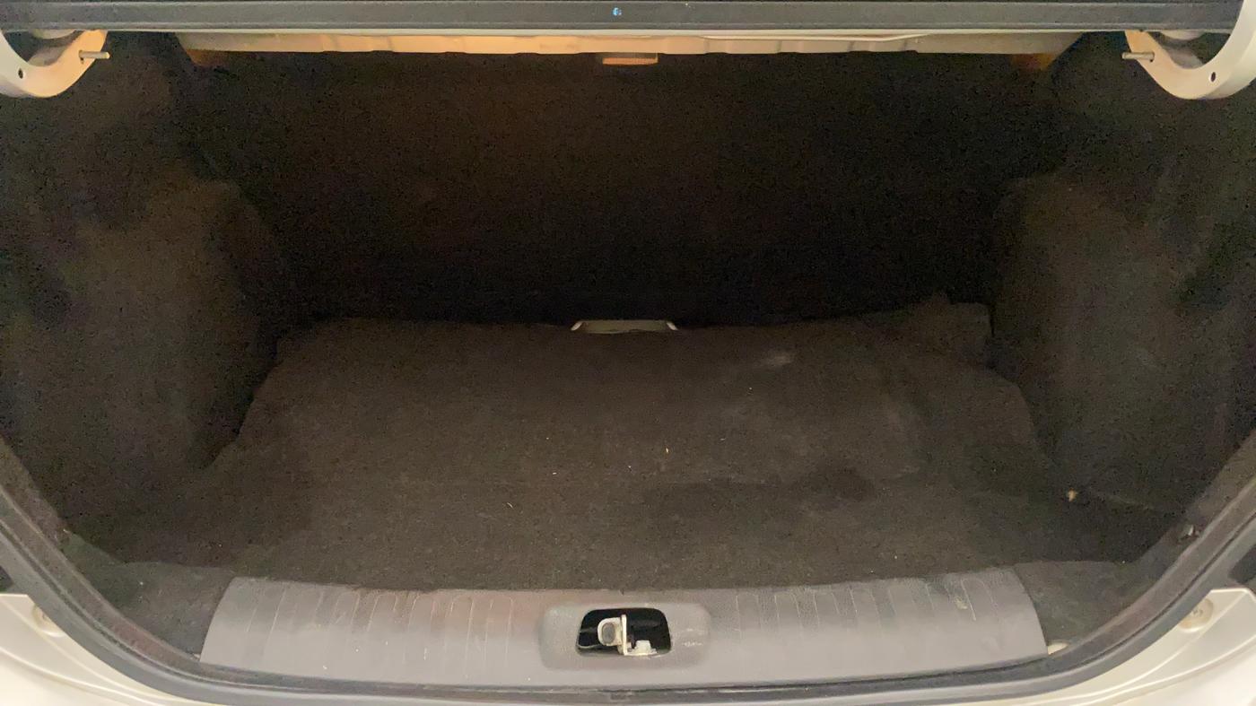 2014 Maruti Swift Dzire ZXI, Petrol, Manual, 40,751 km, Boot Inside