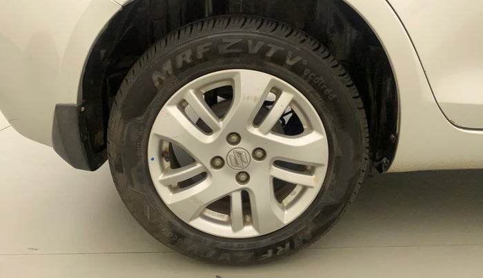 2014 Maruti Swift Dzire ZXI, Petrol, Manual, 40,751 km, Right Rear Wheel