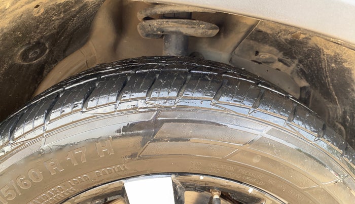 2019 MG HECTOR SHARP 1.5 DCT PETROL, Petrol, Automatic, 82,820 km, Right Front Tyre Tread