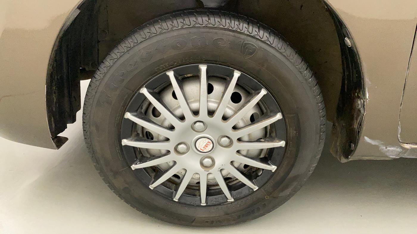 2015 Maruti Wagon R 1.0 LXI CNG, CNG, Manual, 72,957 km, Left Front Wheel