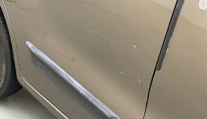 2015 Maruti Wagon R 1.0 LXI CNG, CNG, Manual, 72,957 km, Right rear door - Slightly dented