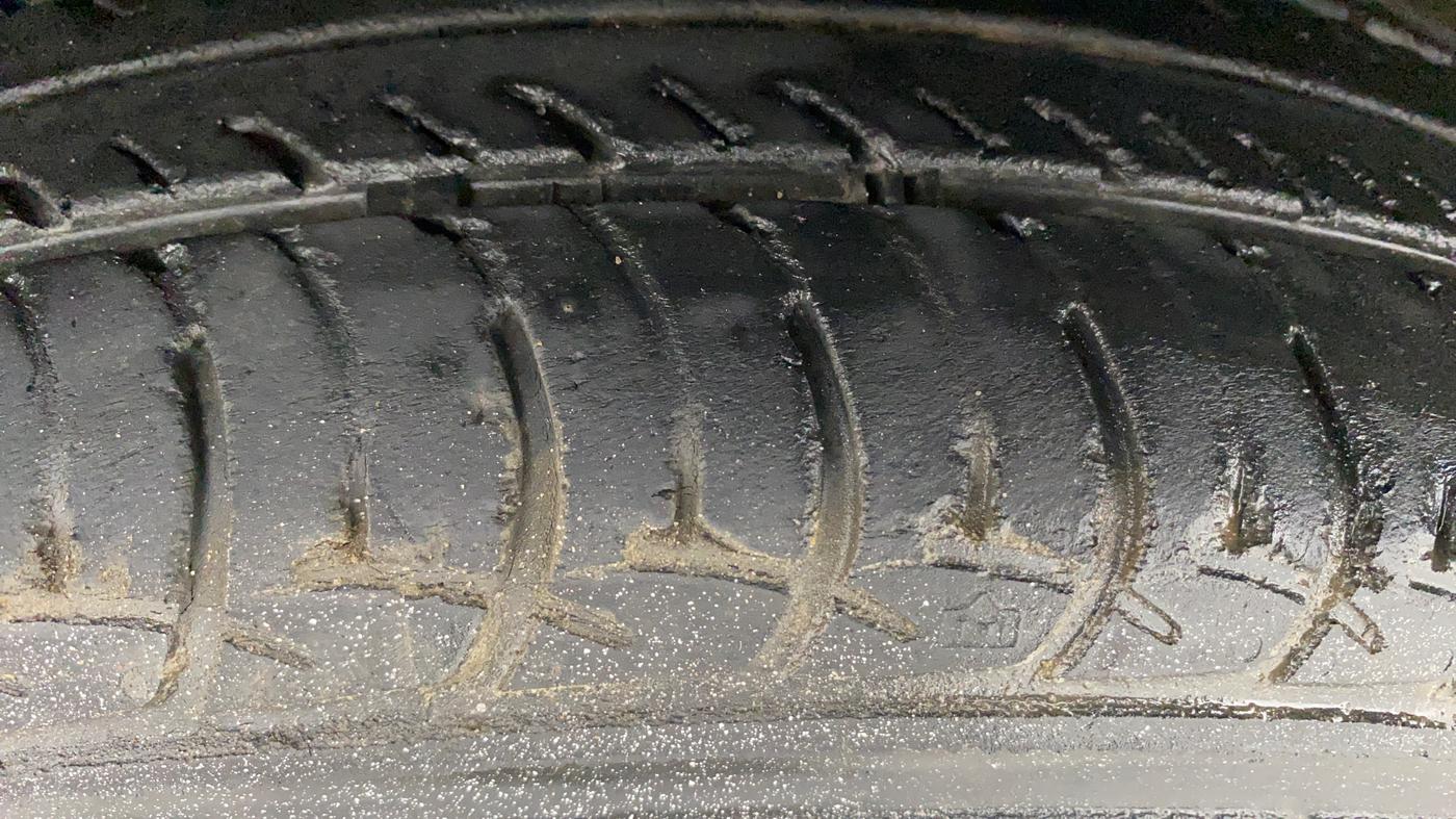 2022 Maruti New Wagon-R ZXI 1.2 AMT, Petrol, Automatic, 40,409 km, Left Front Tyre Tread