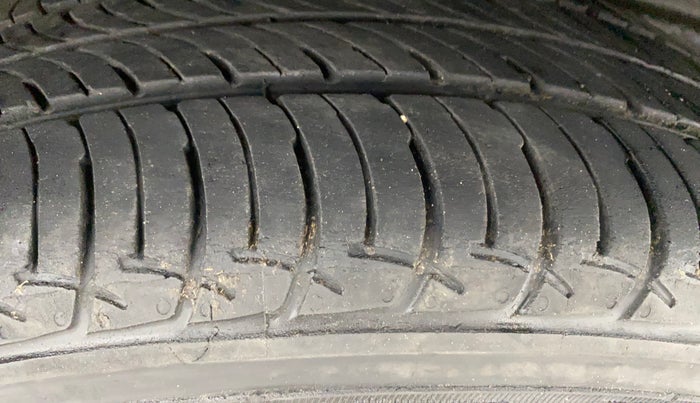 2022 Maruti New Wagon-R ZXI 1.2 AMT, Petrol, Automatic, 40,409 km, Right Rear Tyre Tread