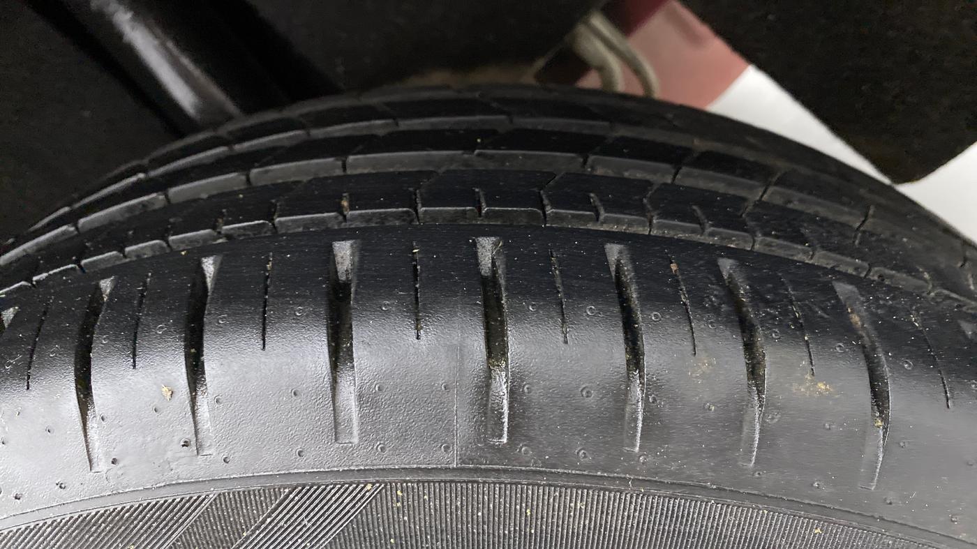 2021 Maruti Baleno ZETA CVT PETROL 1.2, Petrol, Automatic, 6,507 km, Left Rear Tyre Tread