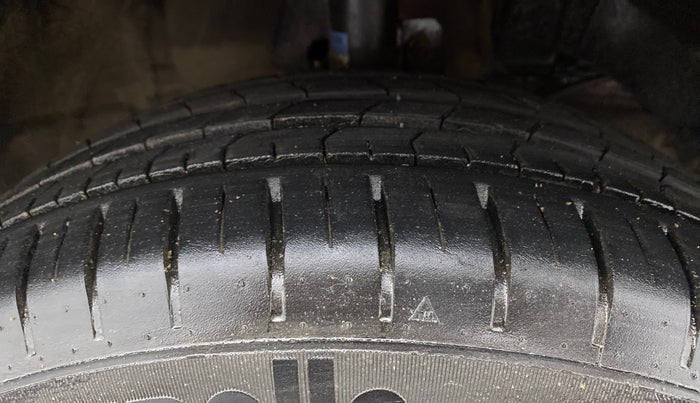 2021 Maruti Baleno ZETA CVT PETROL 1.2, Petrol, Automatic, 6,507 km, Right Front Tyre Tread