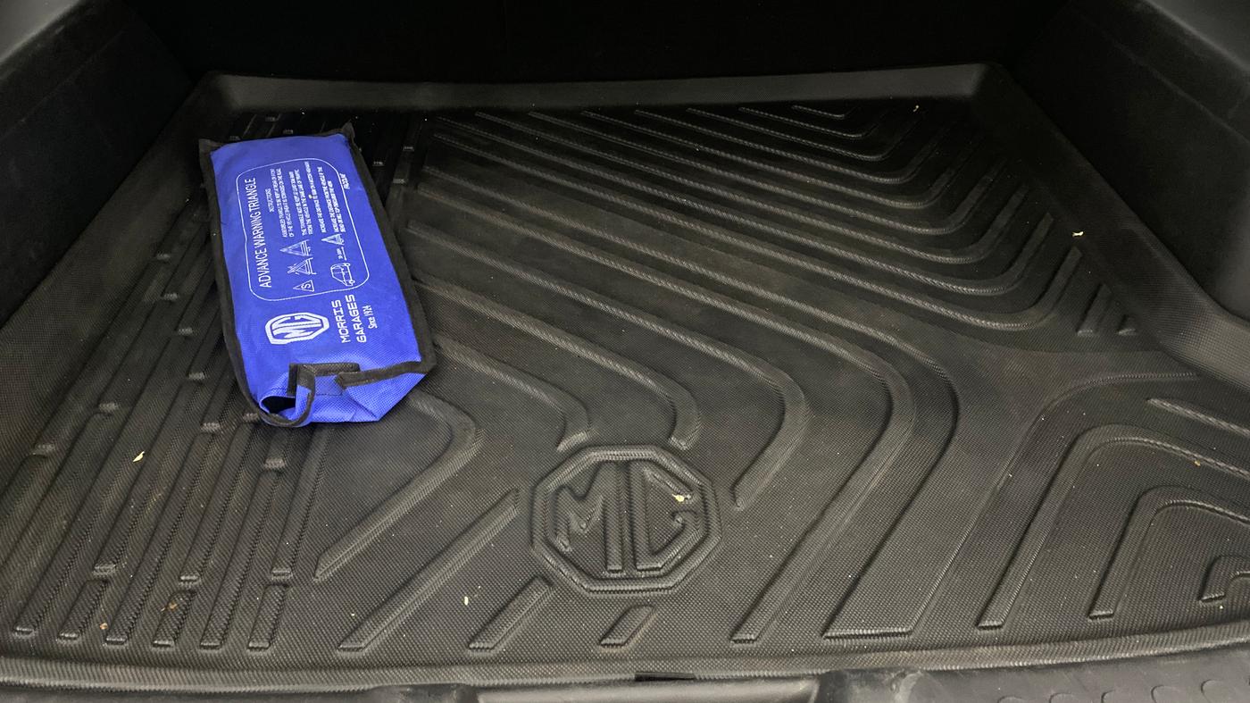 2019 MG HECTOR SHARP HYBRID 1.5 PETROL, Petrol, Manual, 27,327 km, Boot Inside