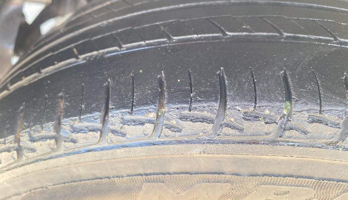 2018 Hyundai Grand i10 MAGNA 1.2 KAPPA VTVT, Petrol, Manual, 63,628 km, Right Rear Tyre Tread