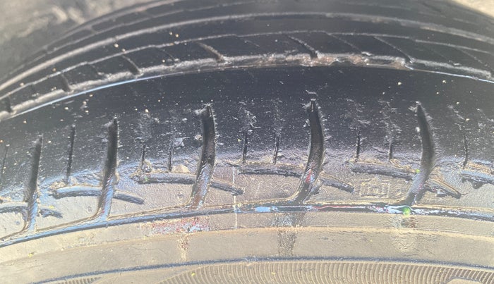 2018 Hyundai Grand i10 MAGNA 1.2 KAPPA VTVT, Petrol, Manual, 63,628 km, Right Front Tyre Tread