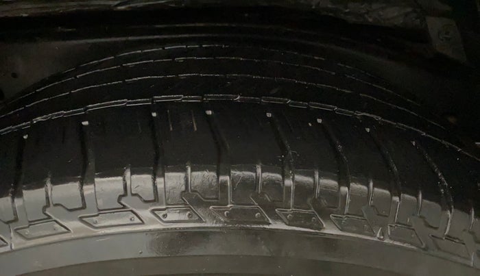 2023 Toyota Fortuner 4X4 AT 2.8 DIESEL, Diesel, Automatic, 83,352 km, Left Rear Tyre Tread
