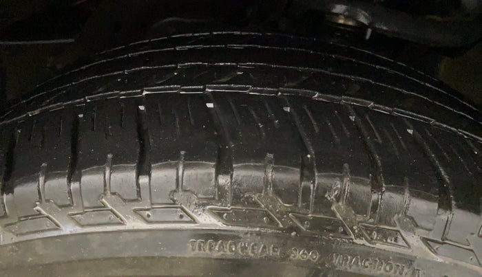 2023 Toyota Fortuner 4X4 AT 2.8 DIESEL, Diesel, Automatic, 83,352 km, Right Front Tyre Tread