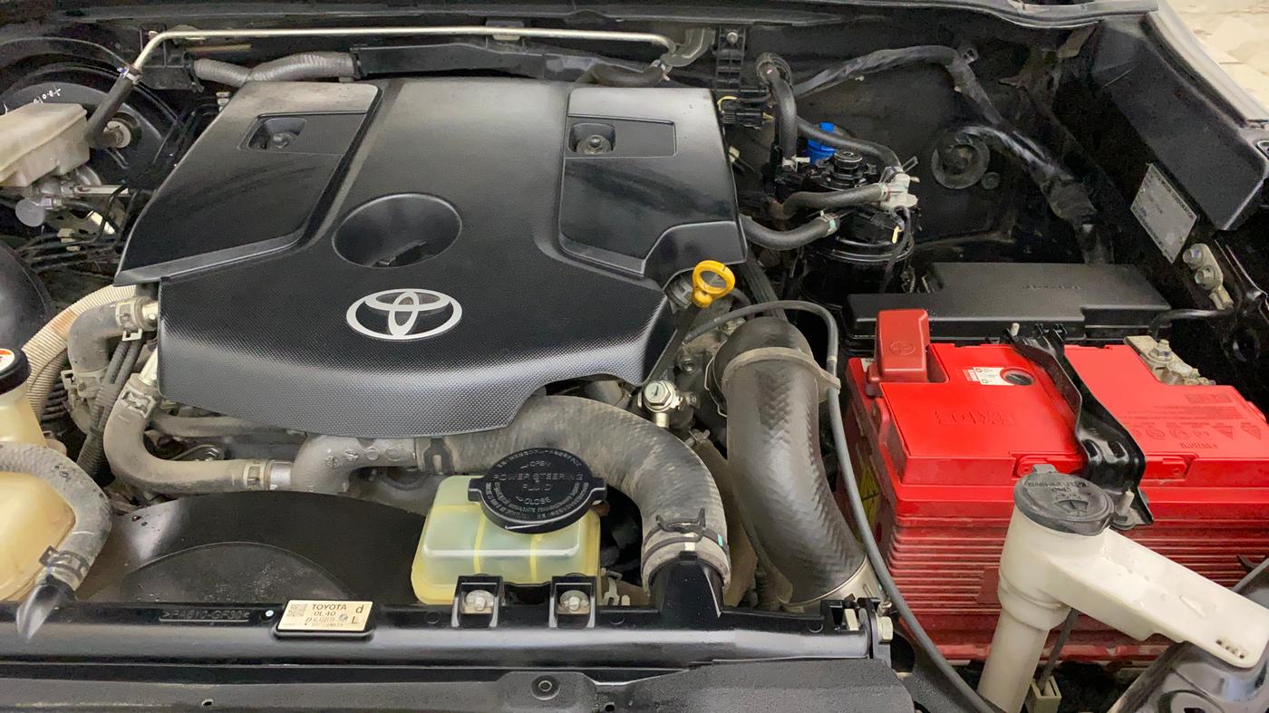 2023 Toyota Fortuner 4X4 AT 2.8 DIESEL, Diesel, Automatic, 83,884 km, Engine View - Left