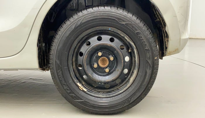 2018 Maruti Swift VDI, Diesel, Manual, 66,721 km, Left Rear Wheel