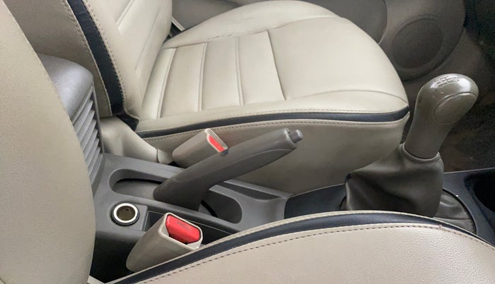 2014 Nissan Sunny XL DIESEL, Diesel, Manual, 99,432 km, Gear Lever