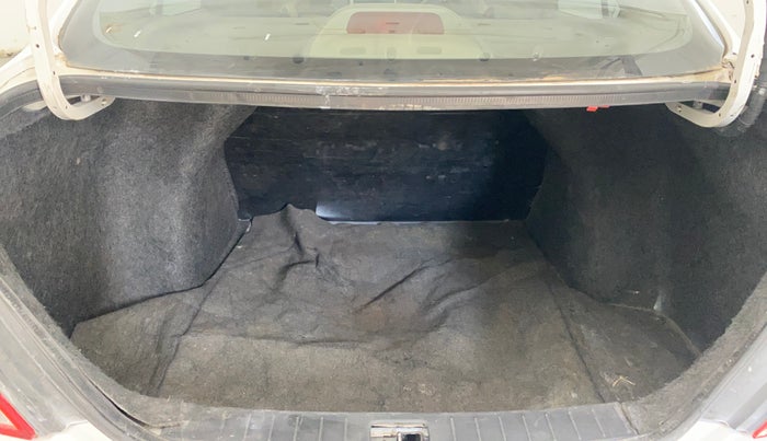 2014 Nissan Sunny XL DIESEL, Diesel, Manual, 99,432 km, Boot Inside