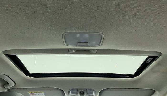 2017 Hyundai New Elantra 2.0 SX(O) AT PETROL, Petrol, Automatic, 51,616 km, Moonroof/ Sunroof