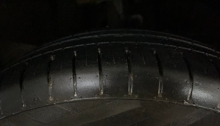 2024 Toyota Glanza E, Petrol, Manual, 13,107 km, Right Front Tyre Tread