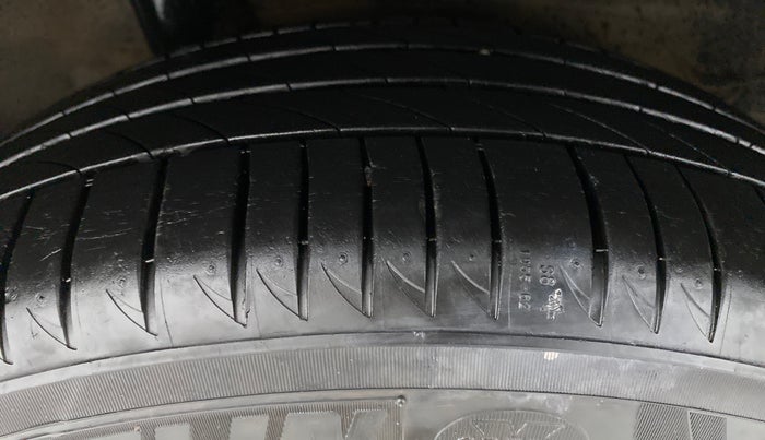 2017 Honda BR-V 1.5 i-VTEC S, Petrol, Manual, 40,480 km, Right Rear Tyre Tread