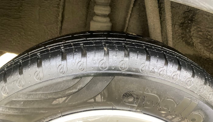 2021 Renault Kwid RXL, Petrol, Manual, 20,643 km, Right Rear Tyre Tread