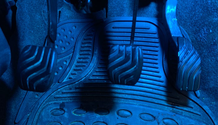 2021 Renault Kwid RXL, Petrol, Manual, 20,643 km, Pedals