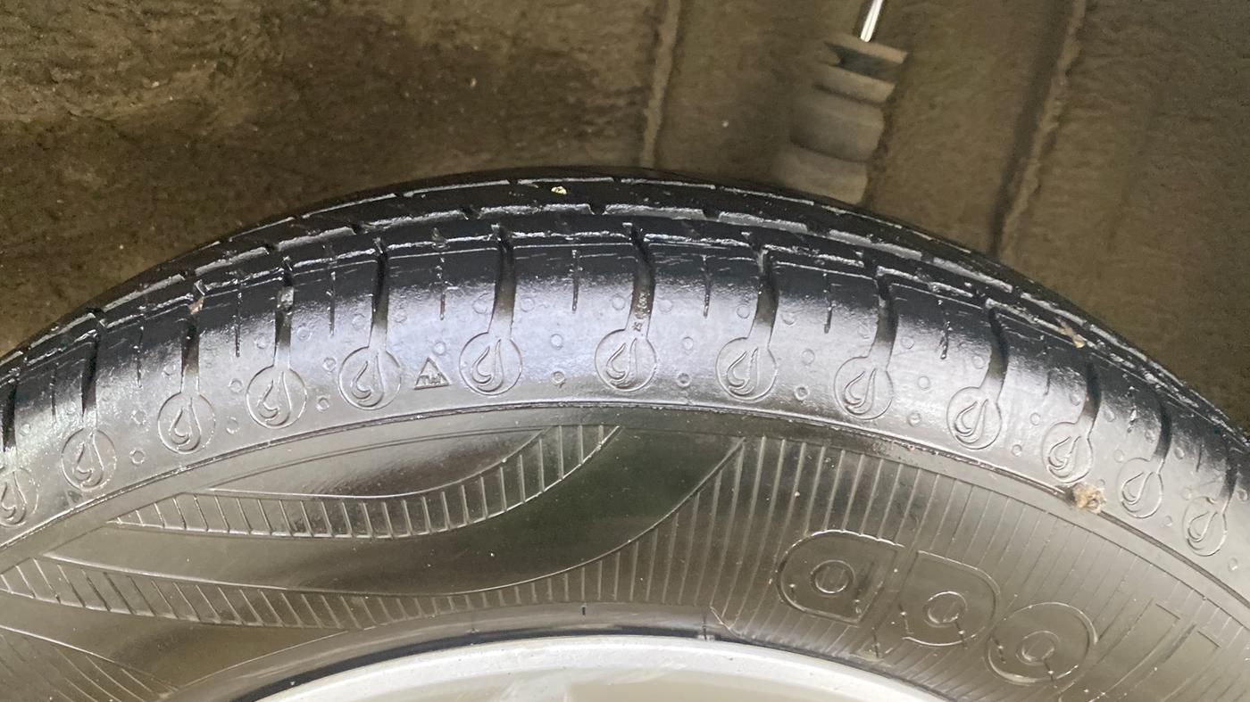 2021 Renault Kwid RXL, Petrol, Manual, 20,643 km, Left Rear Tyre Tread