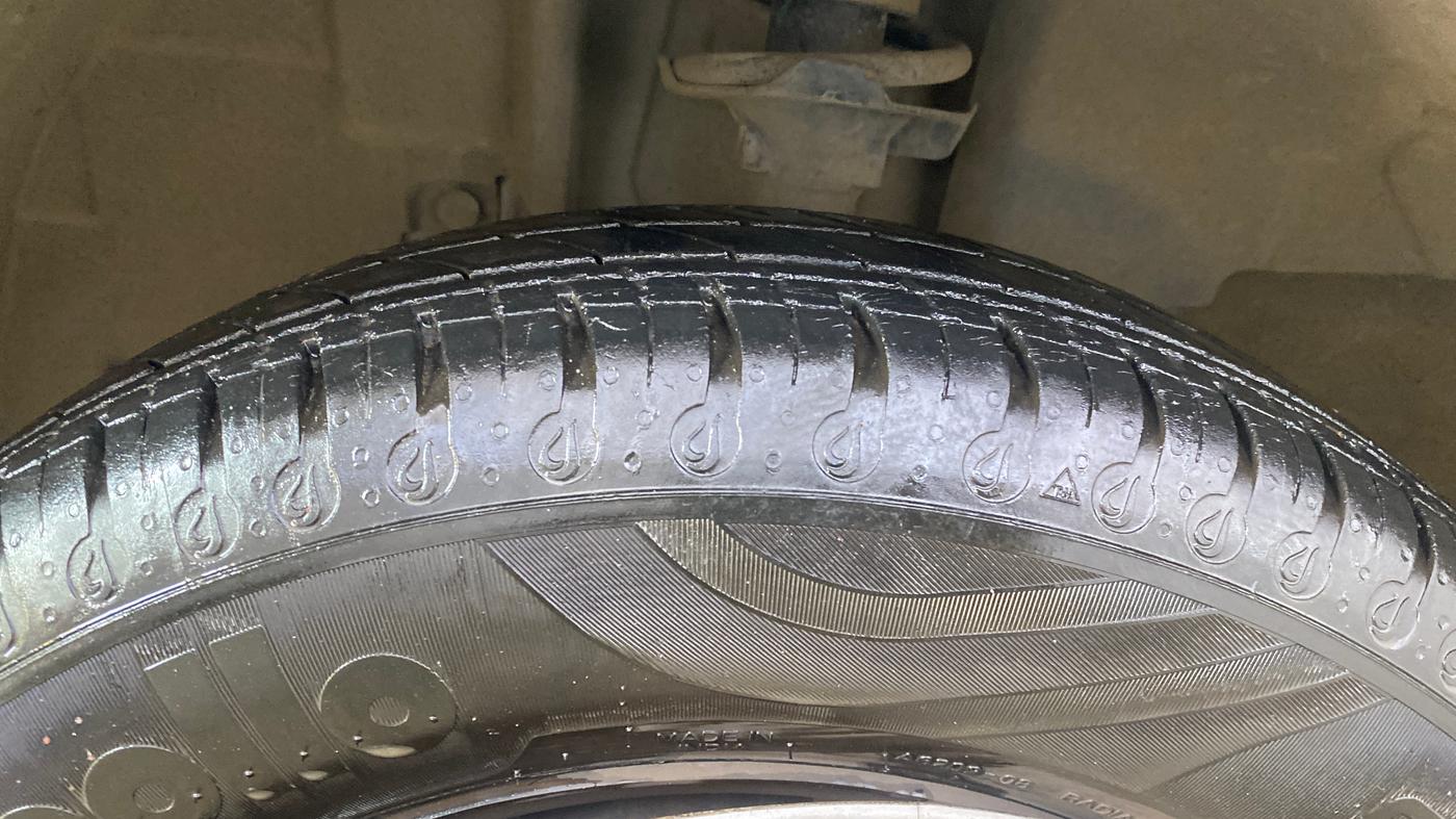 2021 Renault Kwid RXL, Petrol, Manual, 20,643 km, Left Front Tyre Tread
