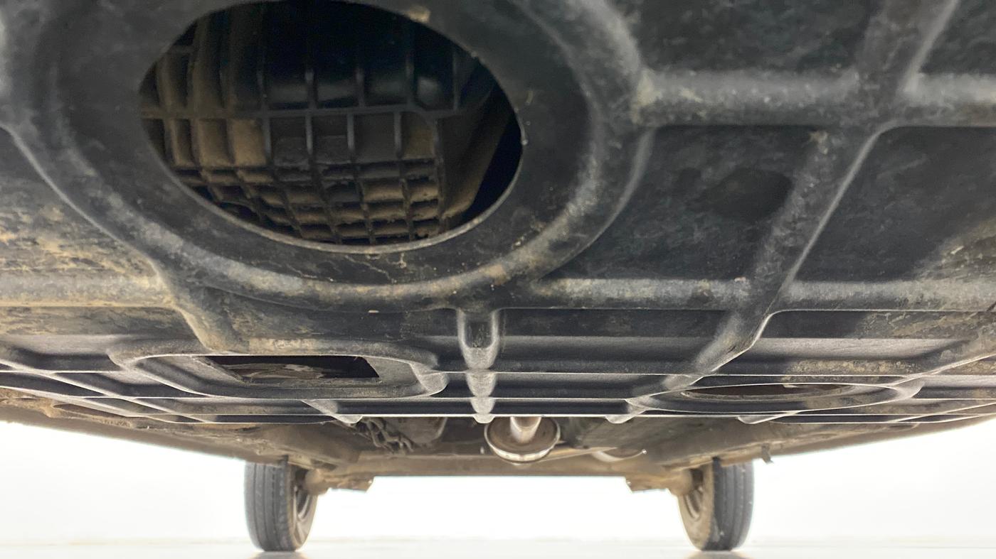 2017 Renault Kwid 1.0 RXL AT, Petrol, Automatic, 27,354 km, Front Underbody