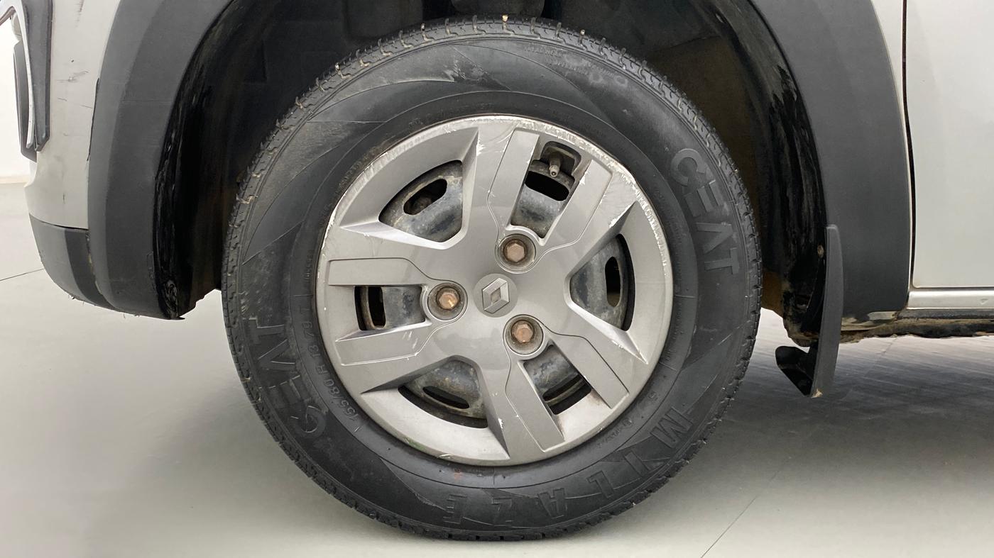 2017 Renault Kwid 1.0 RXL AT, Petrol, Automatic, 27,354 km, Left Front Wheel