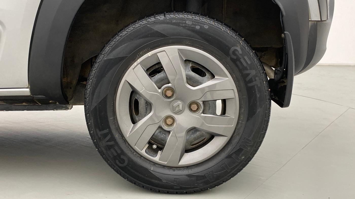 2017 Renault Kwid 1.0 RXL AT, Petrol, Automatic, 27,354 km, Left Rear Wheel