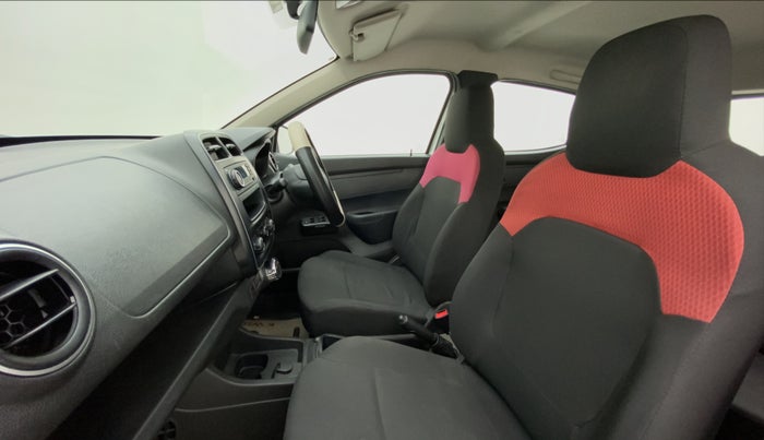 2017 Renault Kwid 1.0 RXL AT, Petrol, Automatic, 27,354 km, Right Side Front Door Cabin