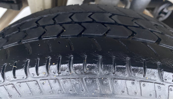 2013 Maruti Alto K10 LXI P, Petrol, Manual, 65,986 km, Right Rear Tyre Tread