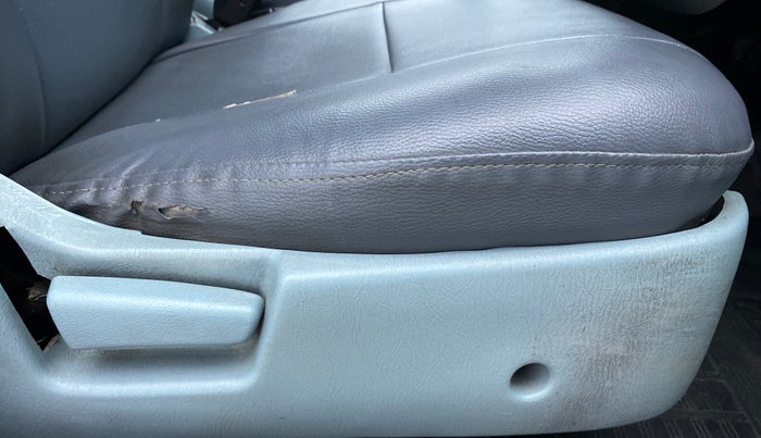 2013 Maruti Alto K10 LXI P, Petrol, Manual, 65,986 km, Driver Side Adjustment Panel