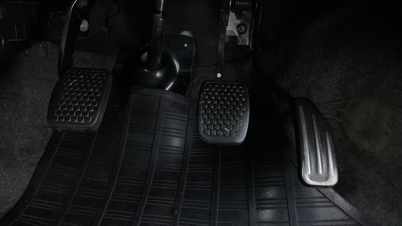 2013 Maruti Alto K10 LXI P, Petrol, Manual, 65,986 km, Pedals